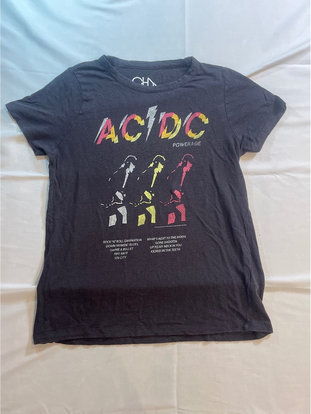 Women’s Cha Sor AC/DC Graphic Tee Size Medium